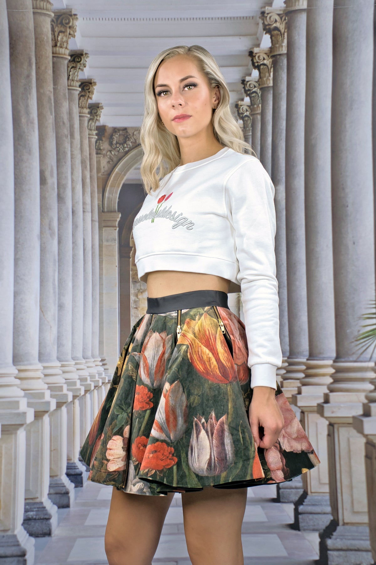 Cropped Sweatshirt "FLORAL" - weiß - Manuel Essl Design