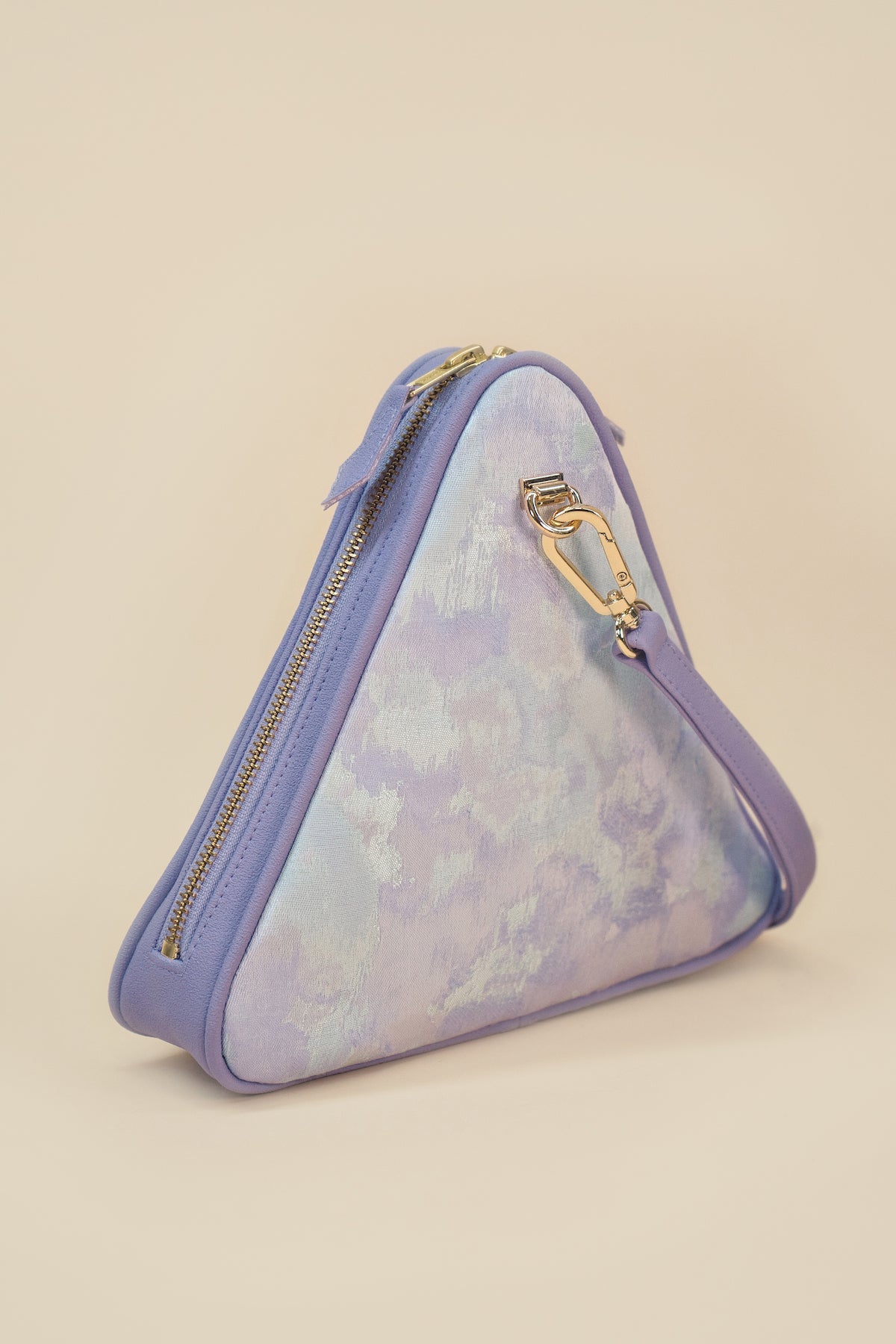 Dreieck Tasche "JARDIM" - lilac - Manuel Essl Design