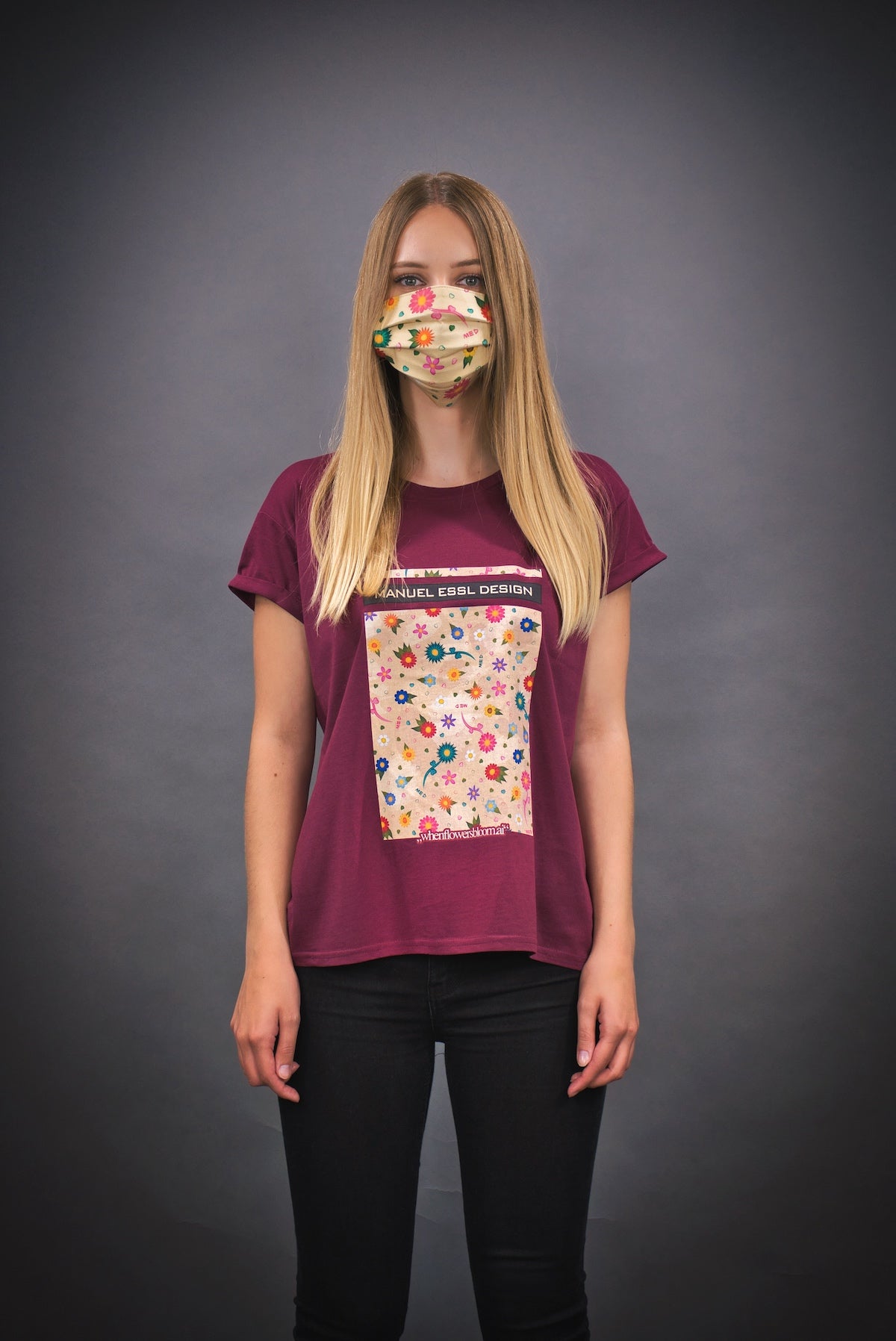 T-Shirt "FLOWERS PRINT" - bordeaux - Manuel Essl Design