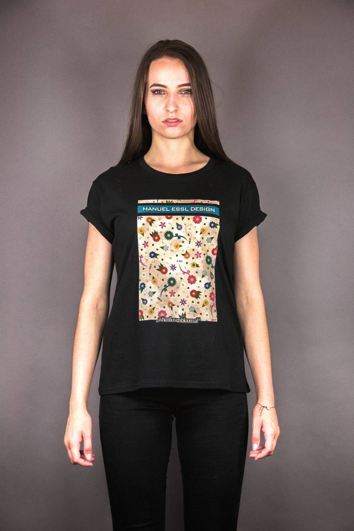 T-Shirt "FLOWERS PRINT" - black - Manuel Essl Design